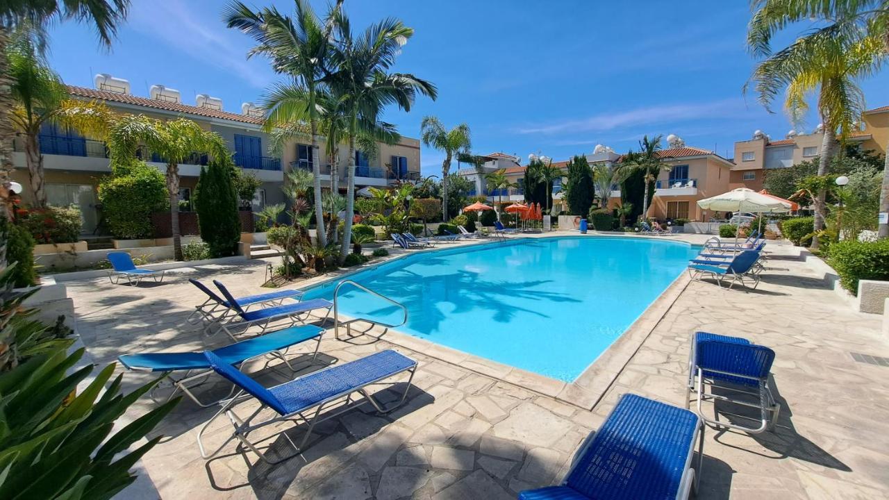 Zom Holiday Apartment Paphos Exterior photo